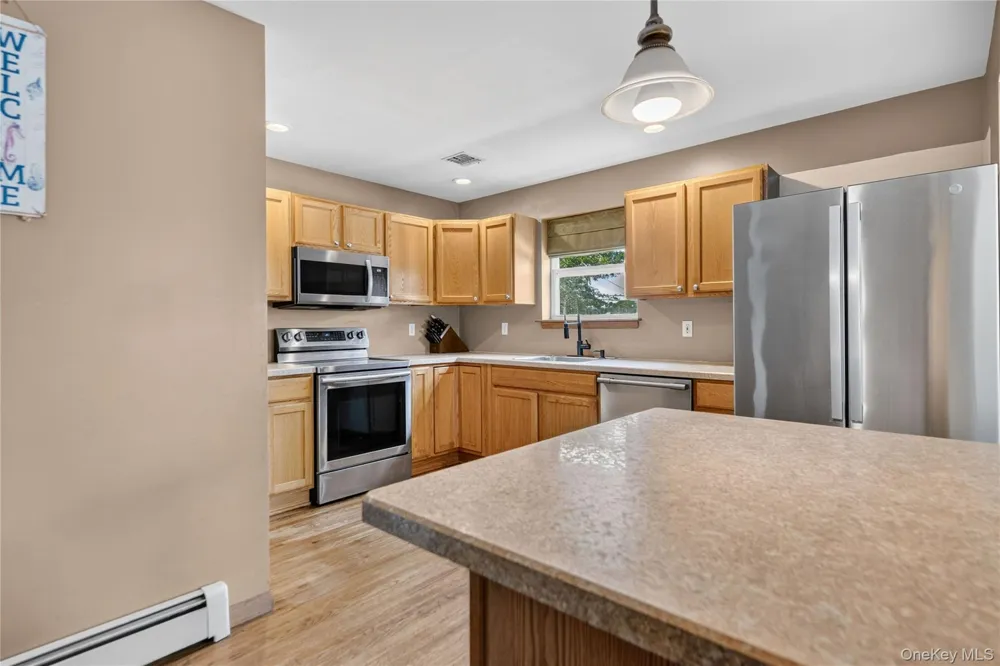 62 Lombardy Drive Shirley, NY 11967