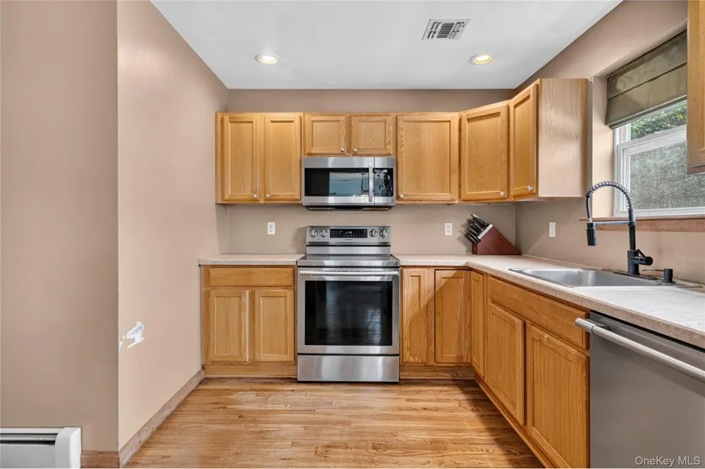 62 Lombardy Drive Shirley, NY 11967