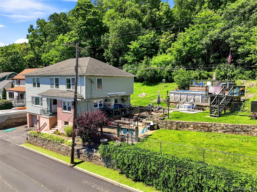 94 Mearns Avenue Highland Falls, NY 10928