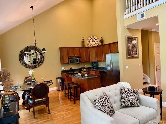 129 Maya Circle Central Islip, NY 11722