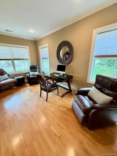 129 Maya Circle Central Islip, NY 11722