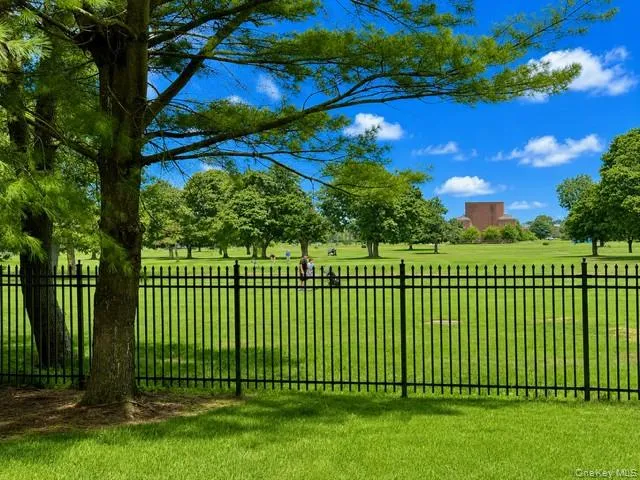 129 Maya Circle Central Islip, NY 11722