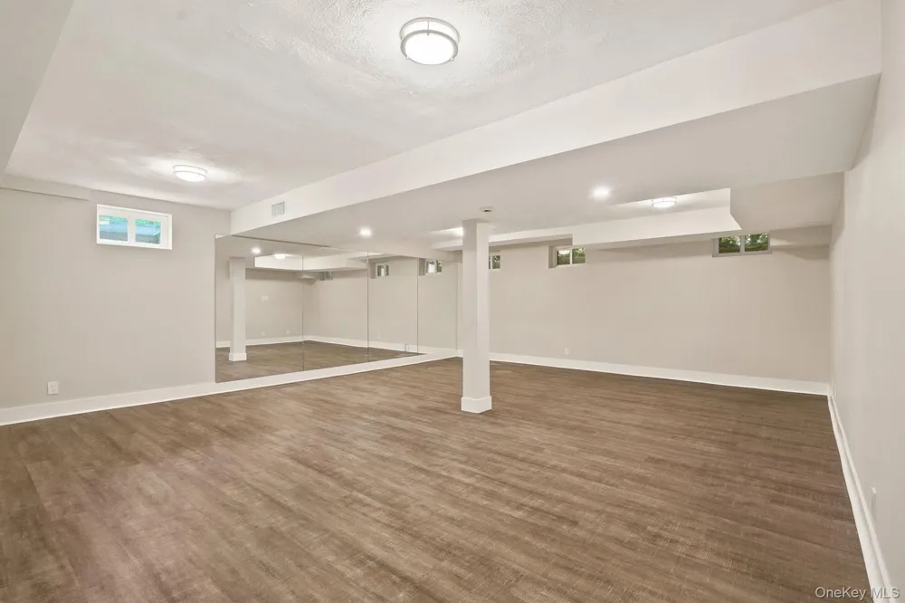 11 Tyler Road Scarsdale, NY 10583