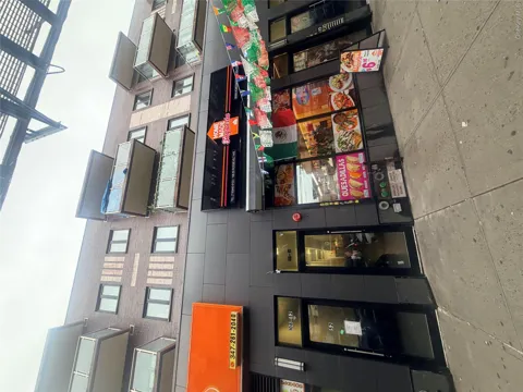 10850 Roosevelt Avenue #4B