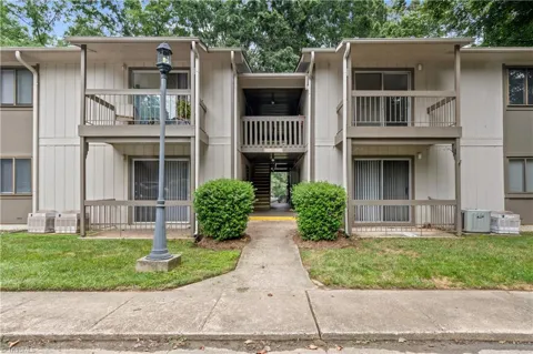 2230 Sunderland Road #42E