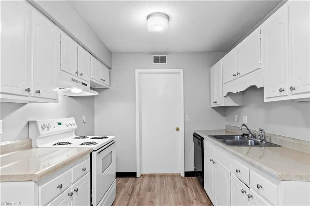 2230 Sunderland Road #42E Winston-Salem, NC 27103