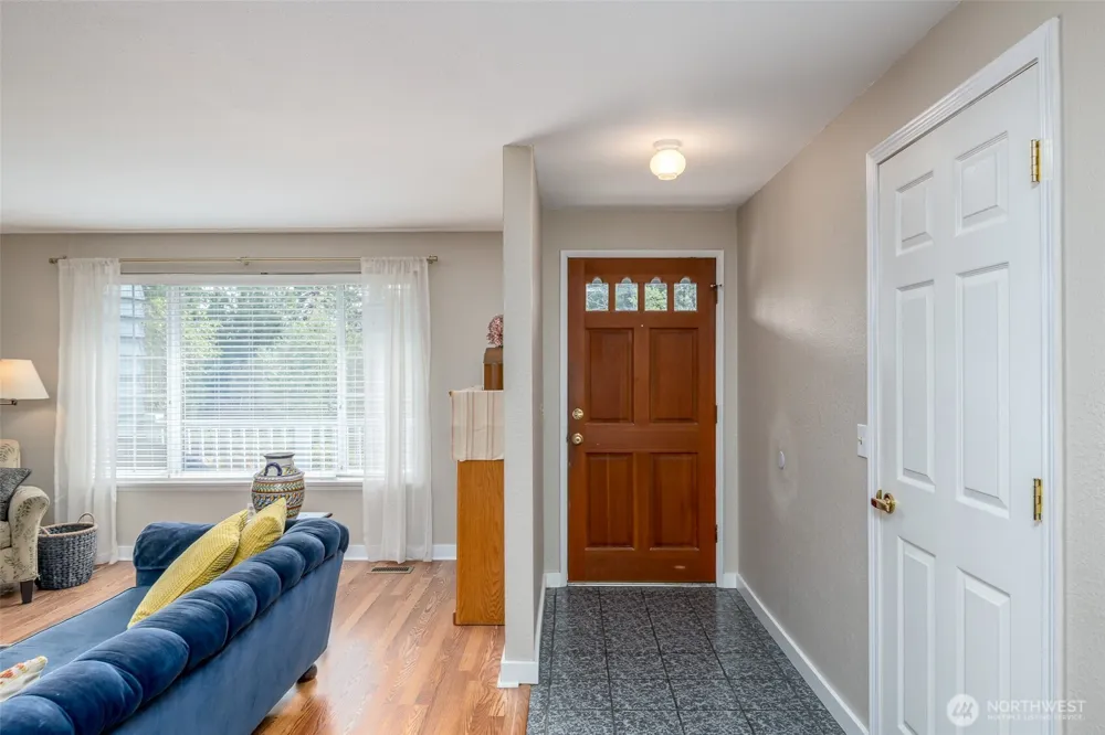 424 119th Avenue E Edgewood, WA 98372