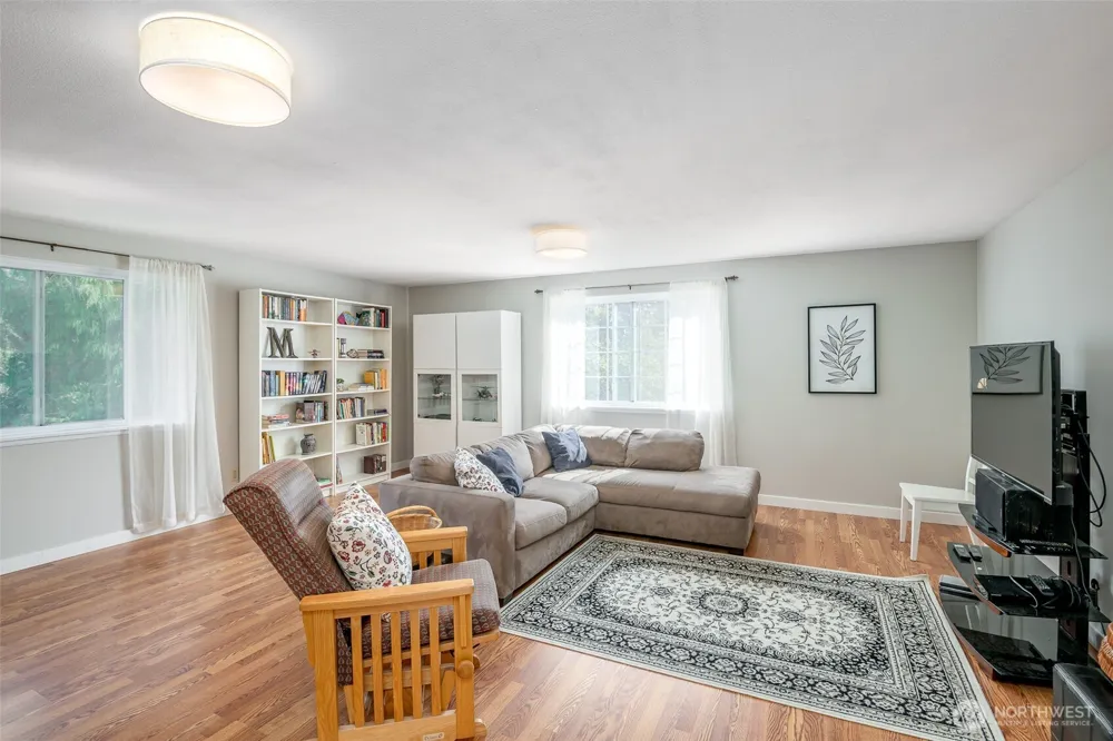 424 119th Avenue E Edgewood, WA 98372