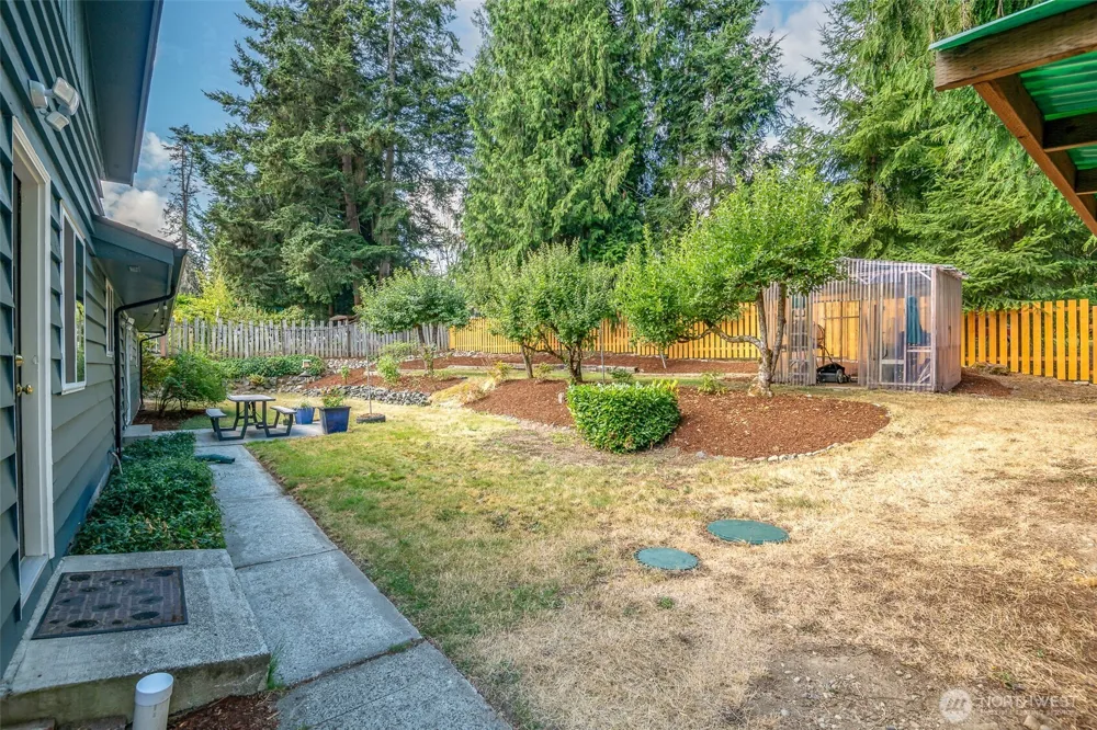 424 119th Avenue E Edgewood, WA 98372