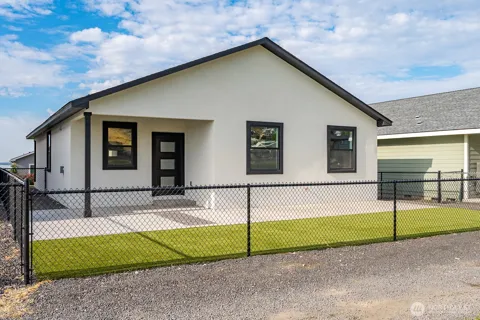 6651 Clubhouse Drive SE #92