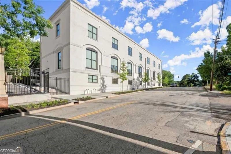 108 Park Place Unit 107 Decatur, GA 30030