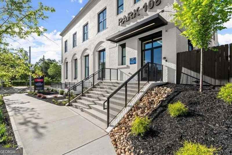 108 Park Place Unit 107 Decatur, GA 30030