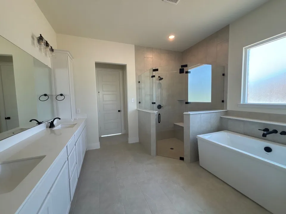 705 Water Side Drive Van Alstyne, TX 75495