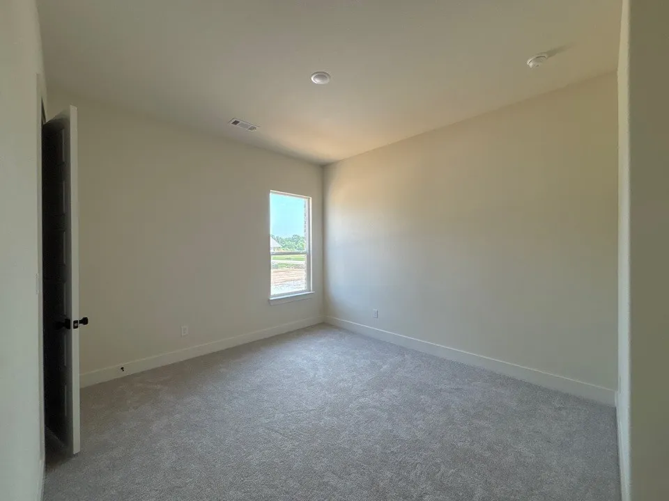 705 Water Side Drive Van Alstyne, TX 75495