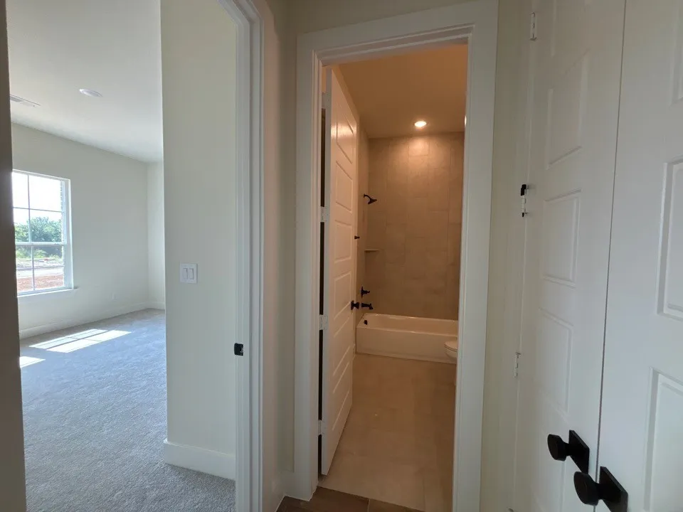 705 Water Side Drive Van Alstyne, TX 75495