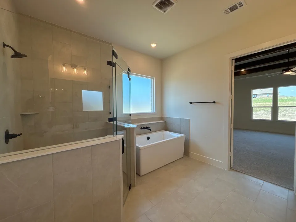 705 Water Side Drive Van Alstyne, TX 75495