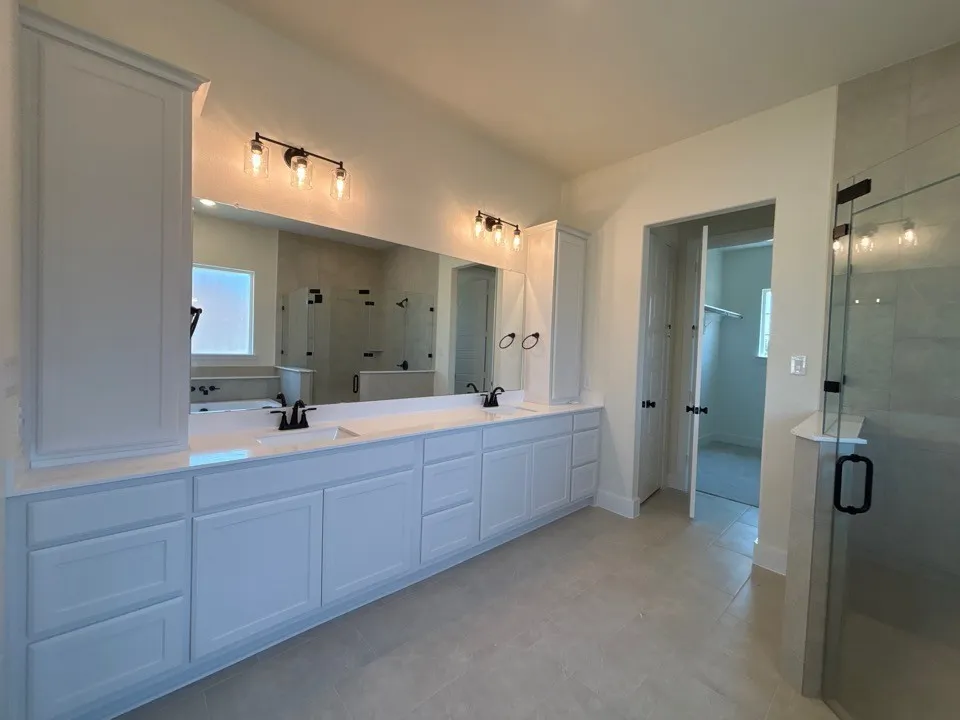 705 Water Side Drive Van Alstyne, TX 75495
