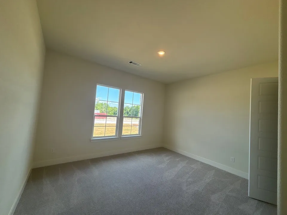 705 Water Side Drive Van Alstyne, TX 75495