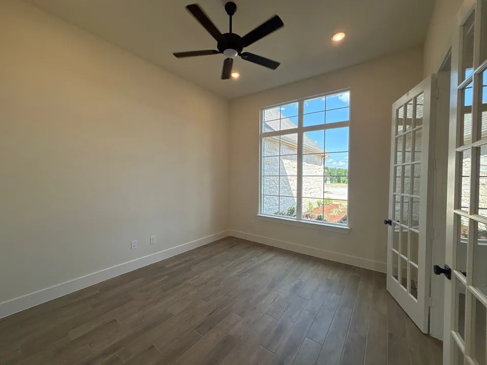 705 Water Side Drive Van Alstyne, TX 75495