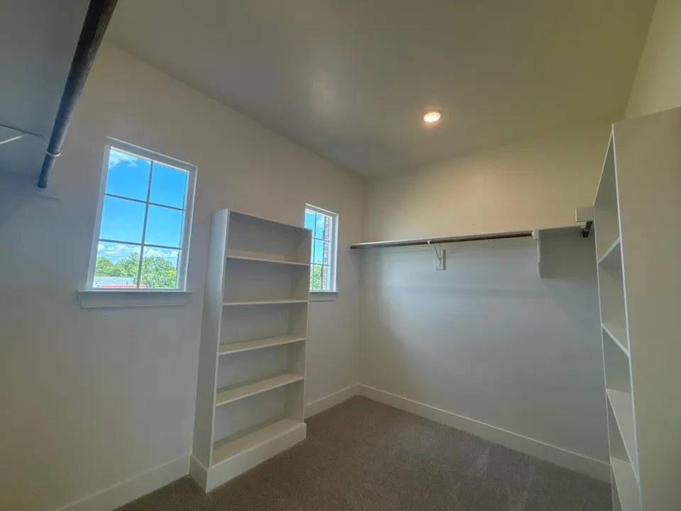 705 Water Side Drive Van Alstyne, TX 75495