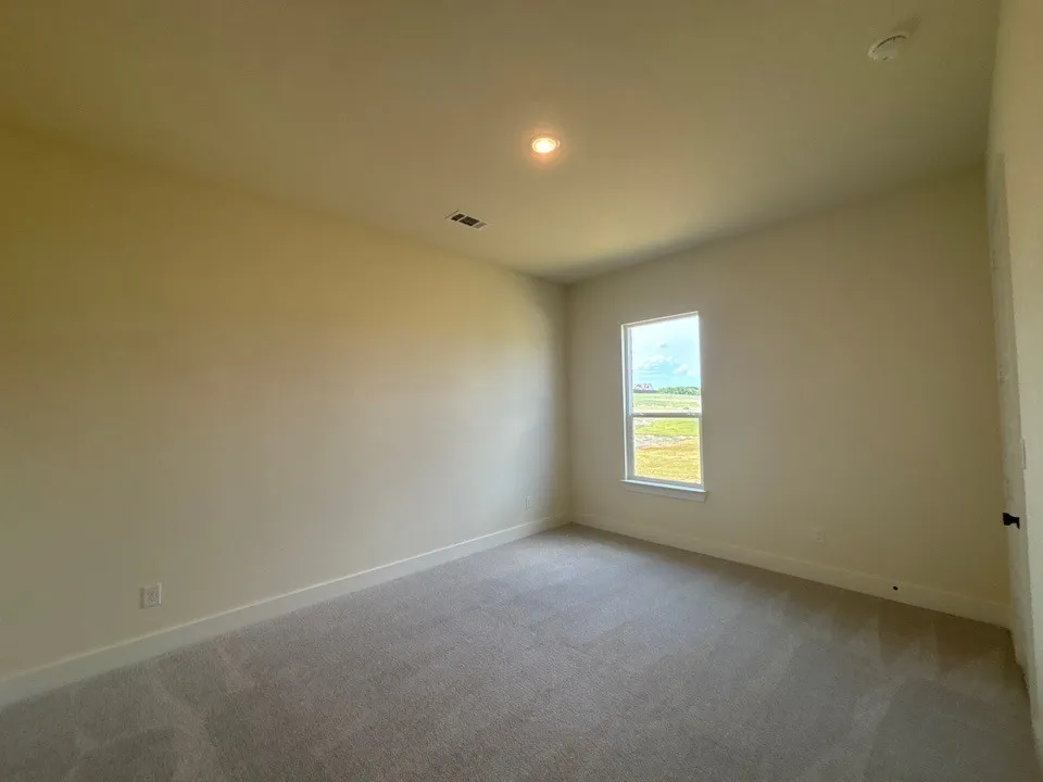 705 Water Side Drive Van Alstyne, TX 75495