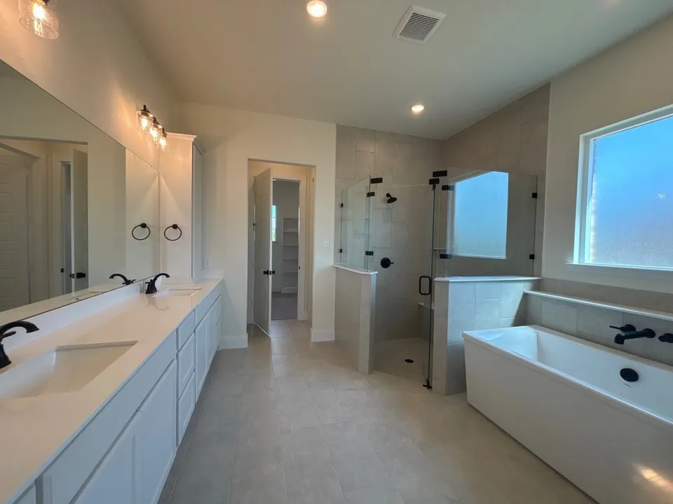 705 Water Side Drive Van Alstyne, TX 75495