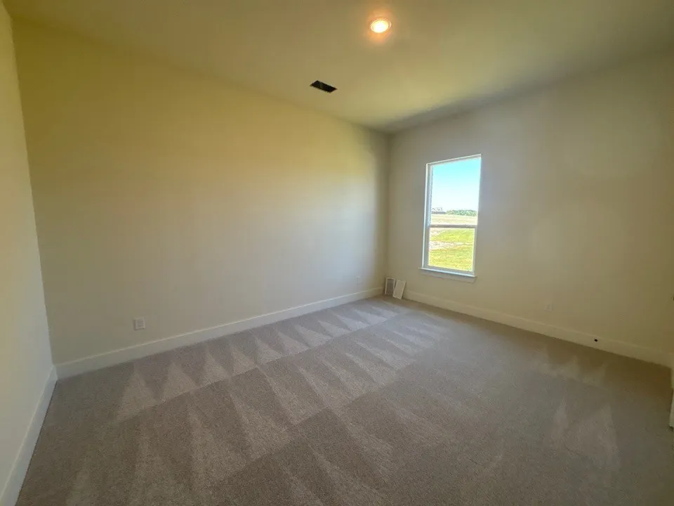 705 Water Side Drive Van Alstyne, TX 75495