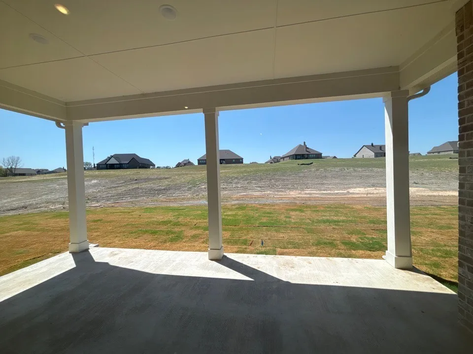 705 Water Side Drive Van Alstyne, TX 75495