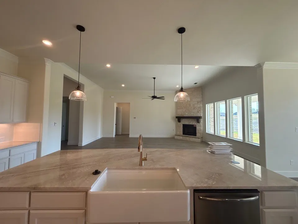 705 Water Side Drive Van Alstyne, TX 75495