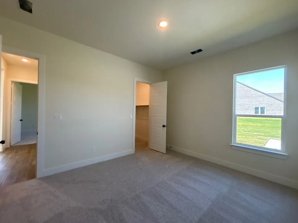 705 Water Side Drive Van Alstyne, TX 75495