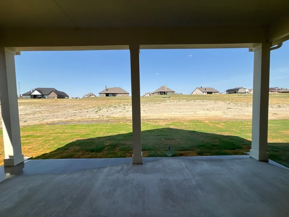705 Water Side Drive Van Alstyne, TX 75495