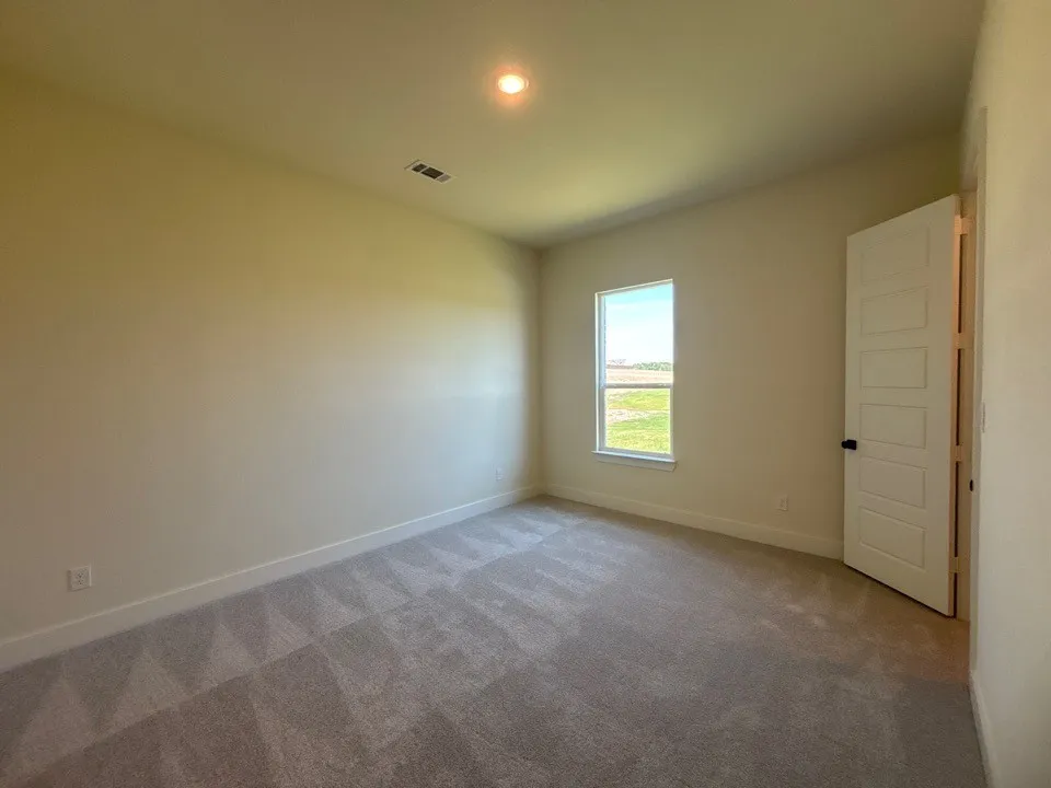 705 Water Side Drive Van Alstyne, TX 75495