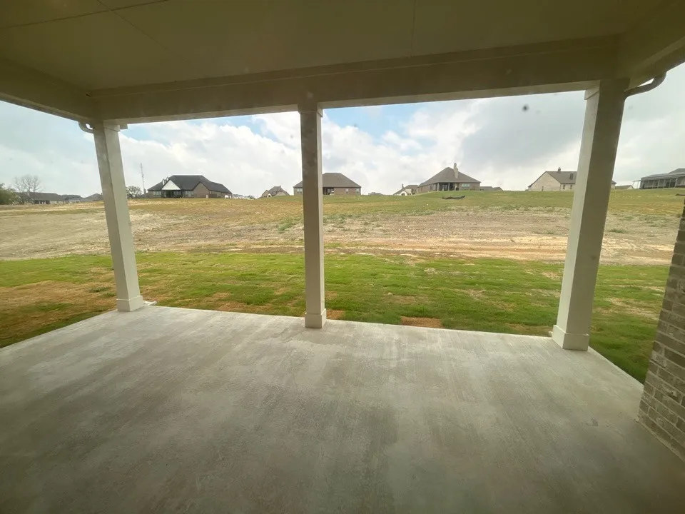 705 Water Side Drive Van Alstyne, TX 75495