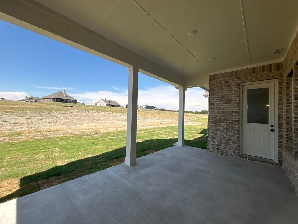 705 Water Side Drive Van Alstyne, TX 75495
