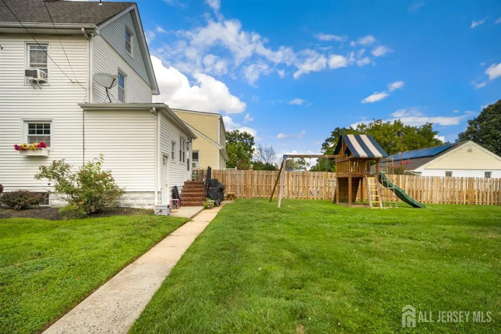 625 2nd Street Dunellen, NJ 08812
