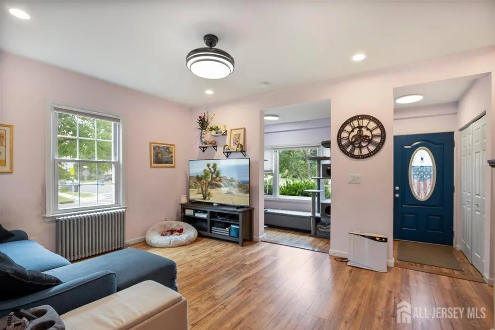 625 2nd Street Dunellen, NJ 08812