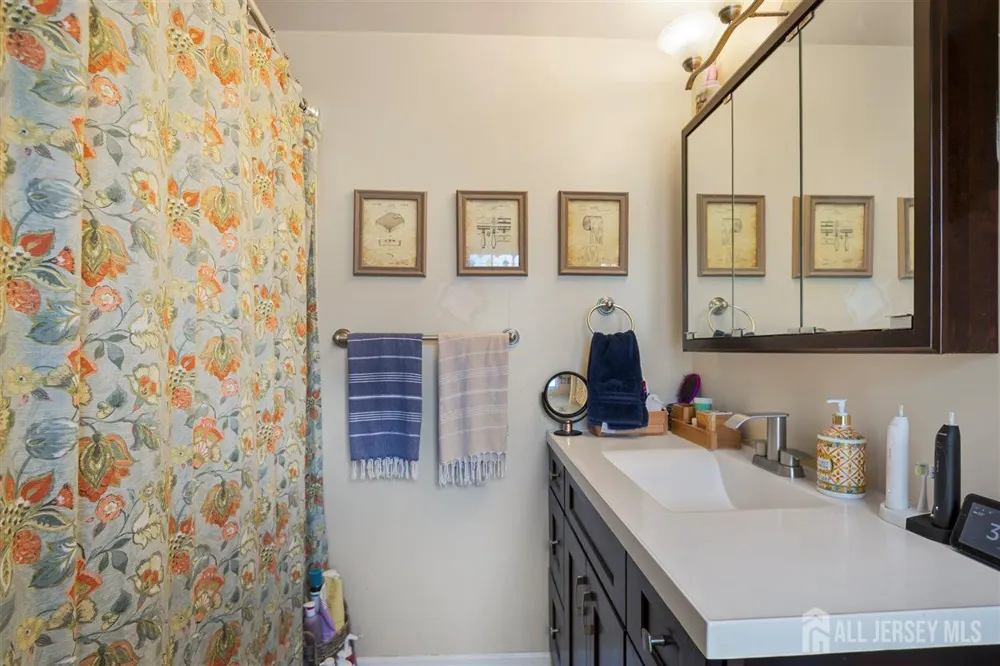 625 2nd Street Dunellen, NJ 08812