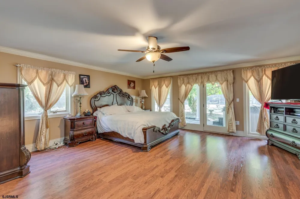 740 Garwood Road Moorestown, NJ 08057