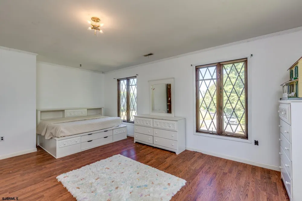 740 Garwood Road Moorestown, NJ 08057