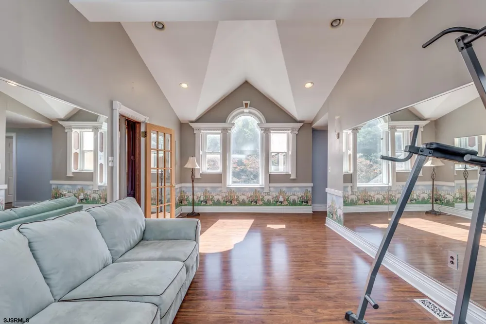 740 Garwood Road Moorestown, NJ 08057