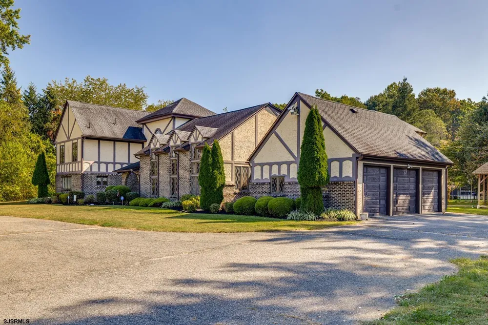 740 Garwood Road Moorestown, NJ 08057