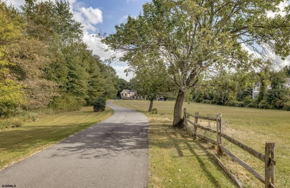 740 Garwood Road Moorestown, NJ 08057