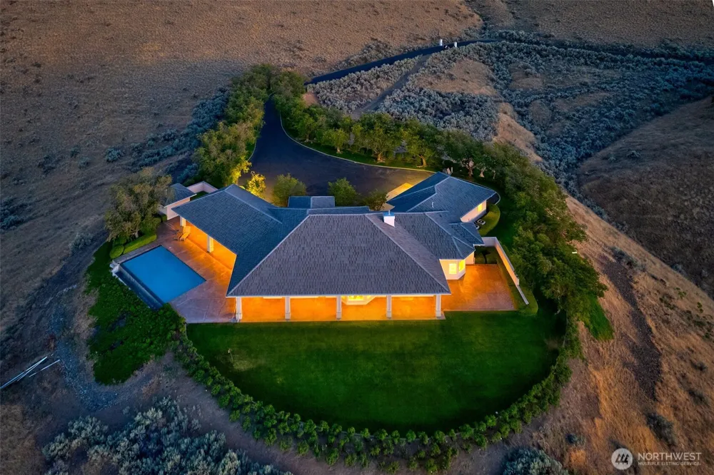 24 Eagle Crest Drive Union Gap, WA 98903