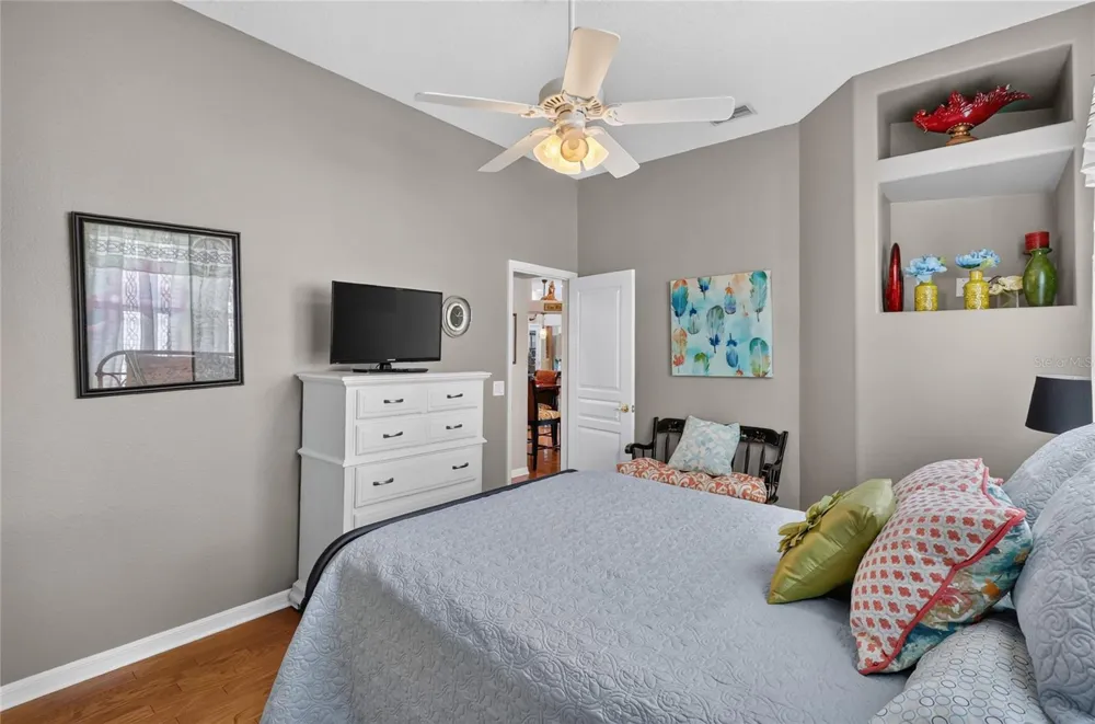 5008 LAKEVIEW BOULEVARD Lakeland, FL 33813