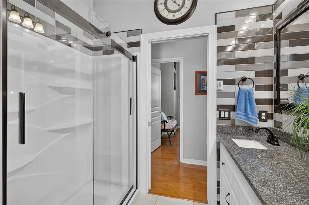 5008 LAKEVIEW BOULEVARD Lakeland, FL 33813