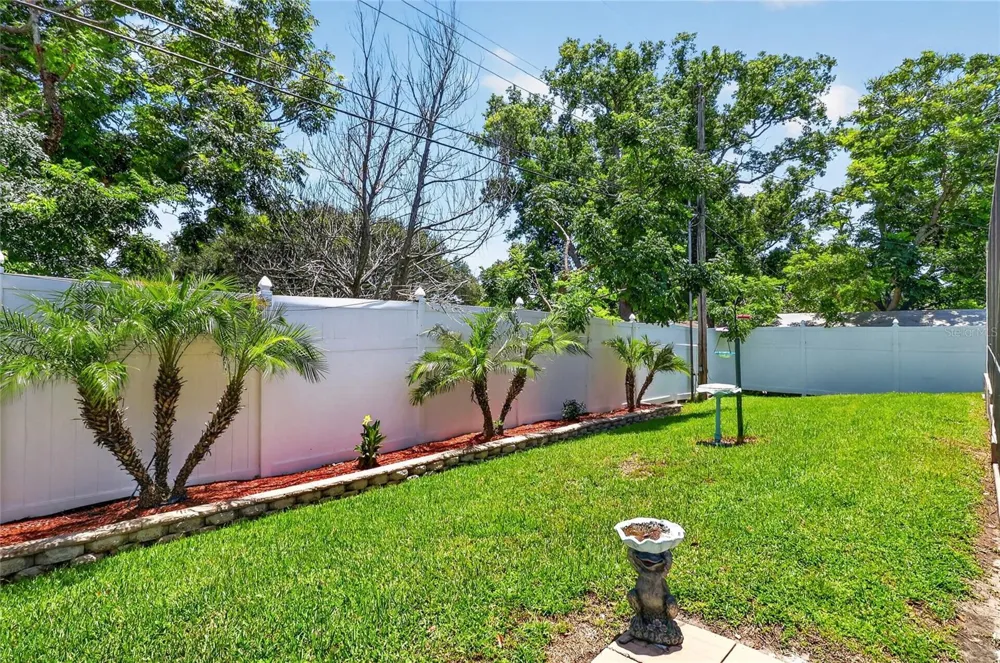 5008 LAKEVIEW BOULEVARD Lakeland, FL 33813