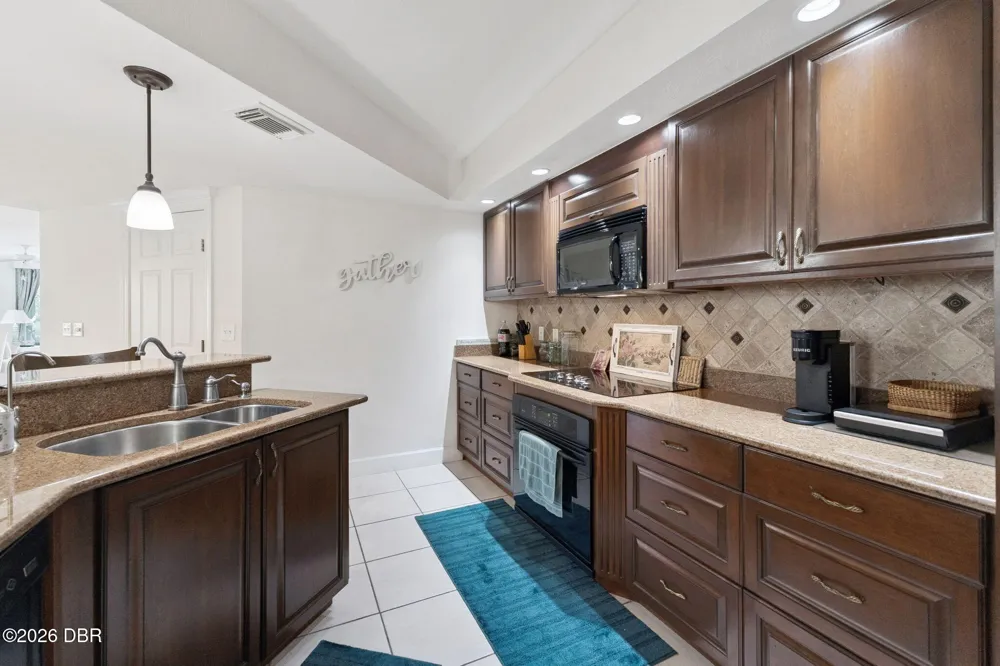 426 Bouchelle Drive #101 New Smyrna Beach, FL 32169