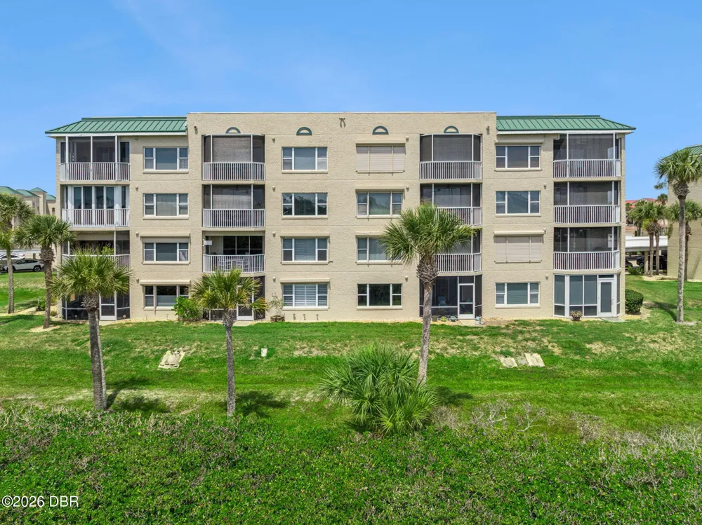 426 Bouchelle Drive #101 New Smyrna Beach, FL 32169