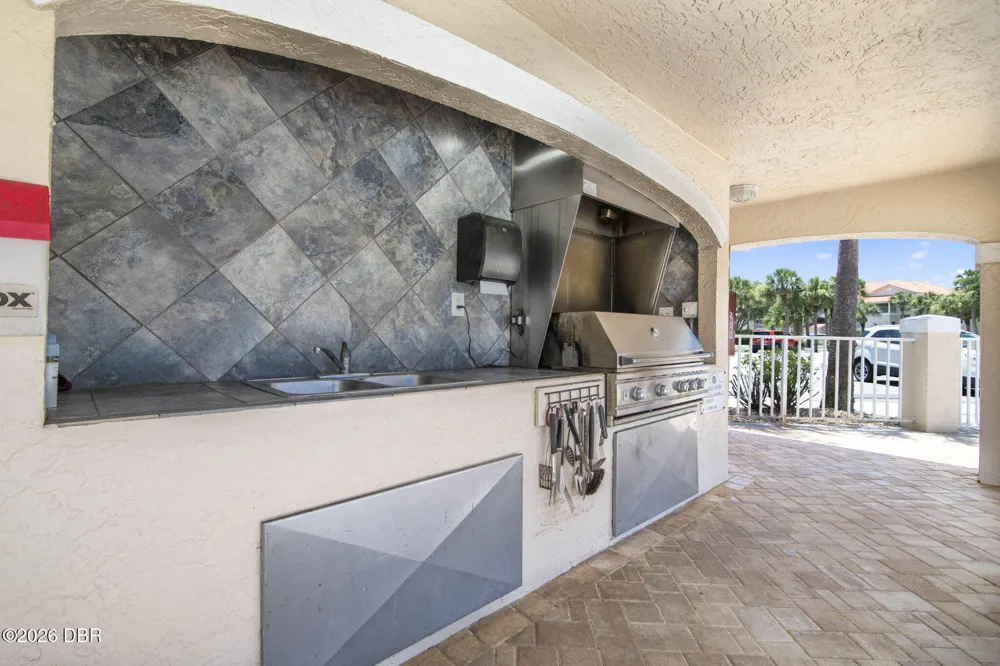 426 Bouchelle Drive #101 New Smyrna Beach, FL 32169