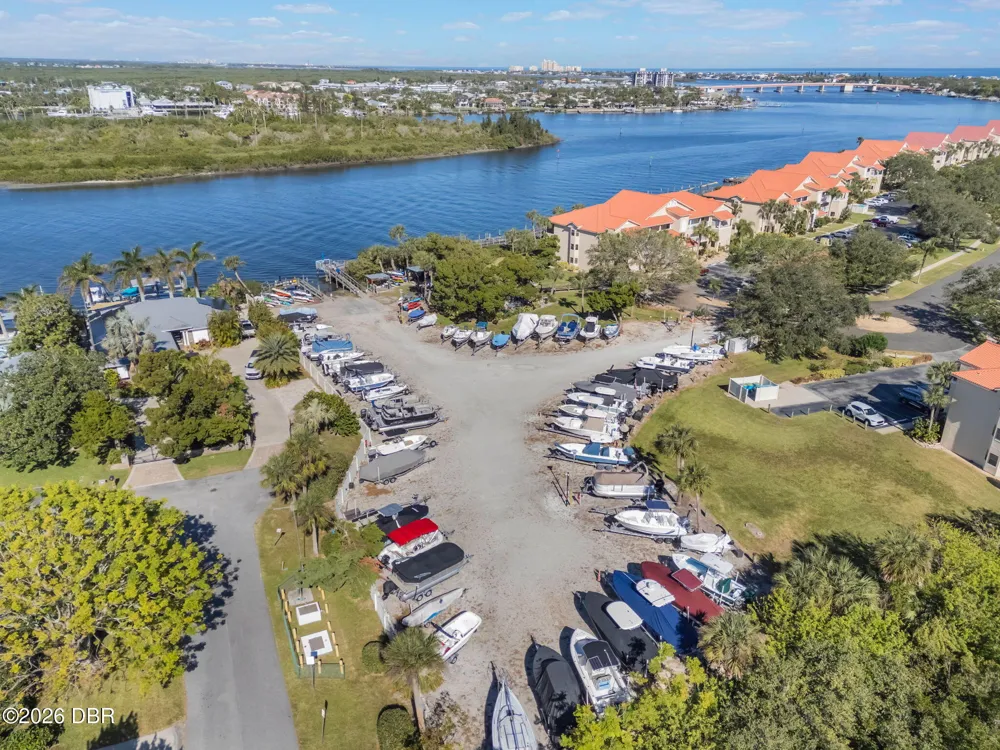 426 Bouchelle Drive #101 New Smyrna Beach, FL 32169